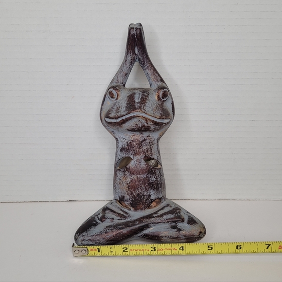 Yoga Frog Stretching Ceramic Statue Potpourri Scent Holder - Picture 9 of 9